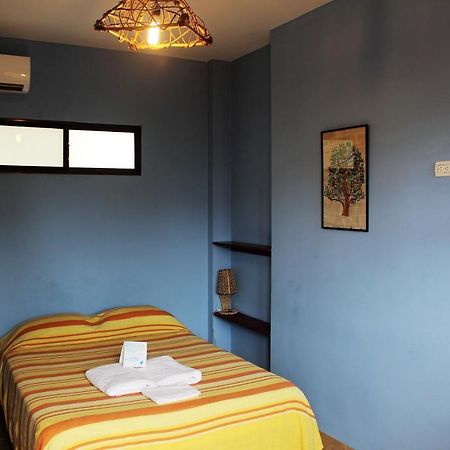 La Mariposa Hostal Olón Extérieur photo