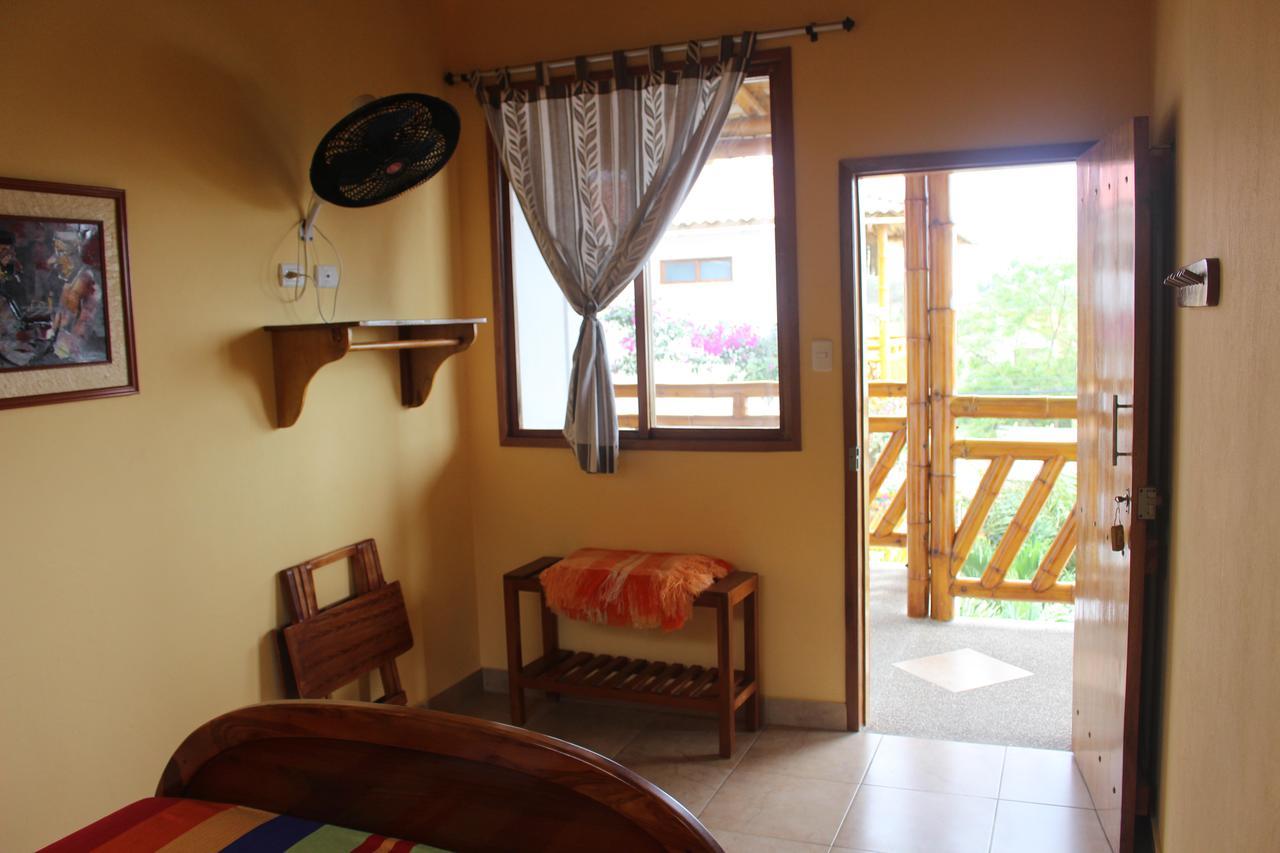 La Mariposa Hostal Olón Extérieur photo